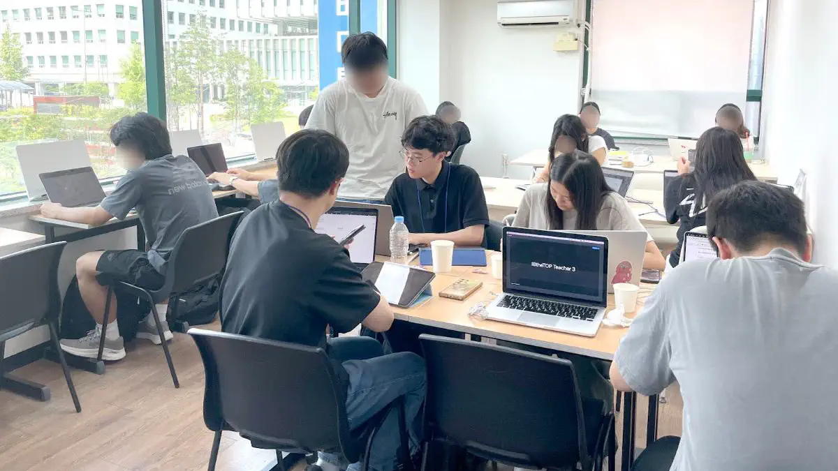 助教督学下学习的学生